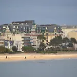 Casa vacanze Kerjacnine, à 300 M Du Port, Maison 7 Couchages Avec Grand Jardin