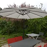 Casa vacanze Kerjacnine, à 300 M Du Port, Maison 7 Couchages Avec Grand Jardin *